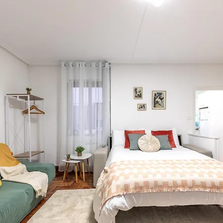 1 Parada Al Casco Viejo, 1 Min En Metro - Santutxu