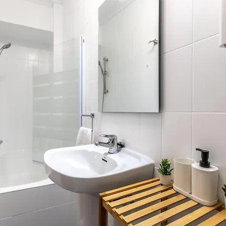 1 Parada Al Casco Viejo, 1 Min En Metro - Santutxu Apartman Bilbao